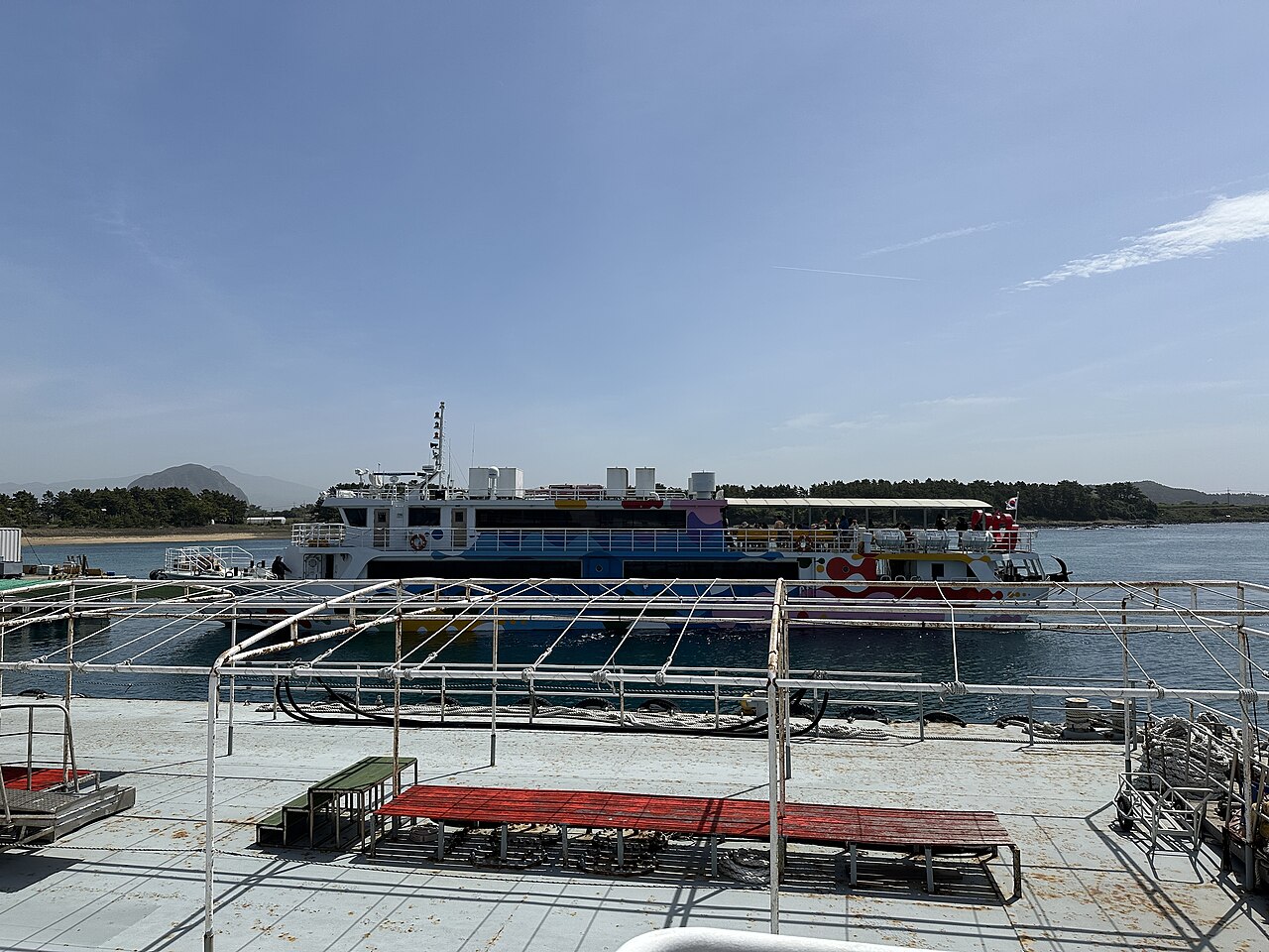 Barcos amarrados en el puerto de Moseulpo, en Jeju